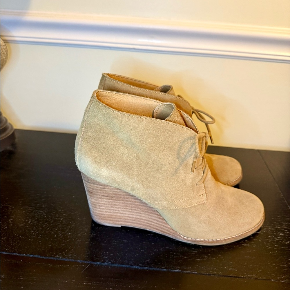 Women's Tan Wedge Ankle Boots - Picture 4 of 7
